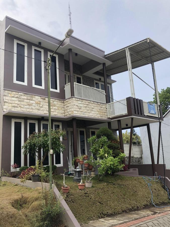 Villa Kusuma Hill A8 Batu  Bagian luar foto
