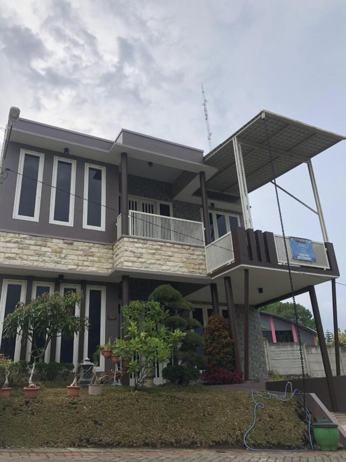 Villa Kusuma Hill A8 Batu  Bagian luar foto