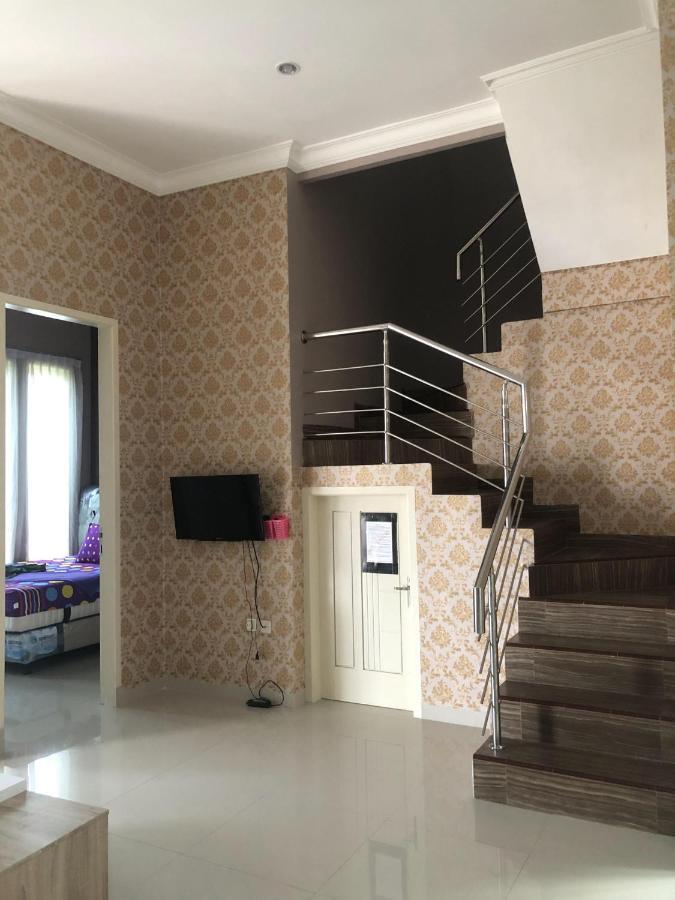 Villa Kusuma Hill A8 Batu  Bagian luar foto